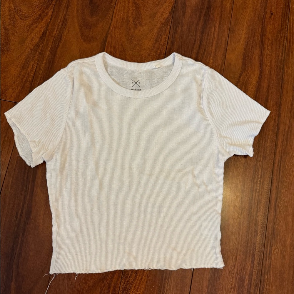 white ribbed tee